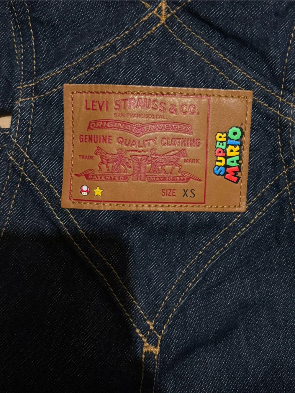 LEVI'S® X SUPER MARIO OVERALLS NINTENDO XS